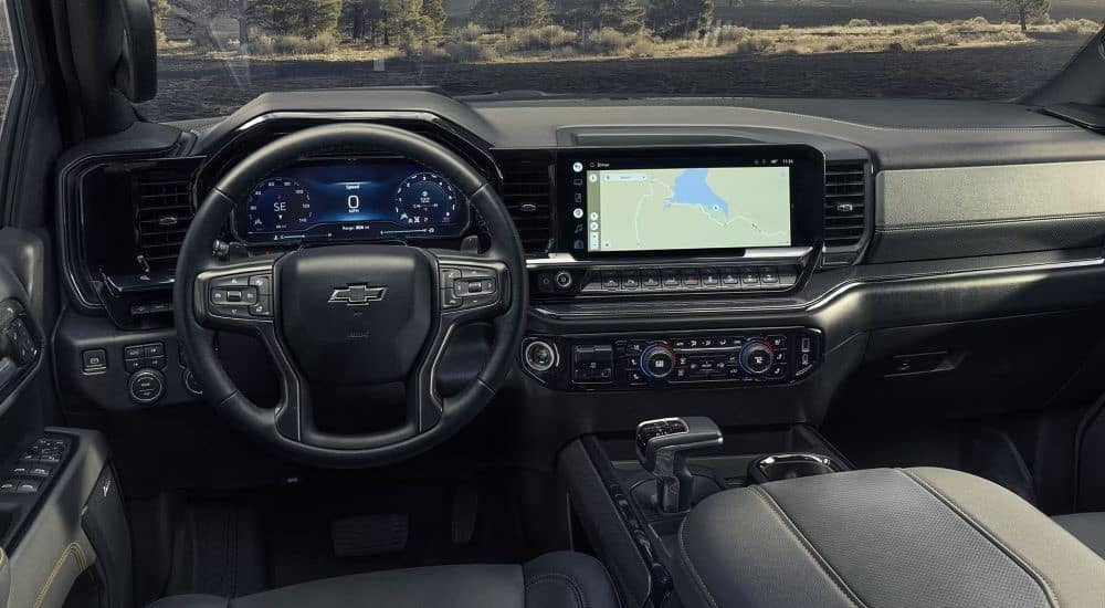 The dash and infotainment screen are shown in a 2022 Chevy Silverado 1500.