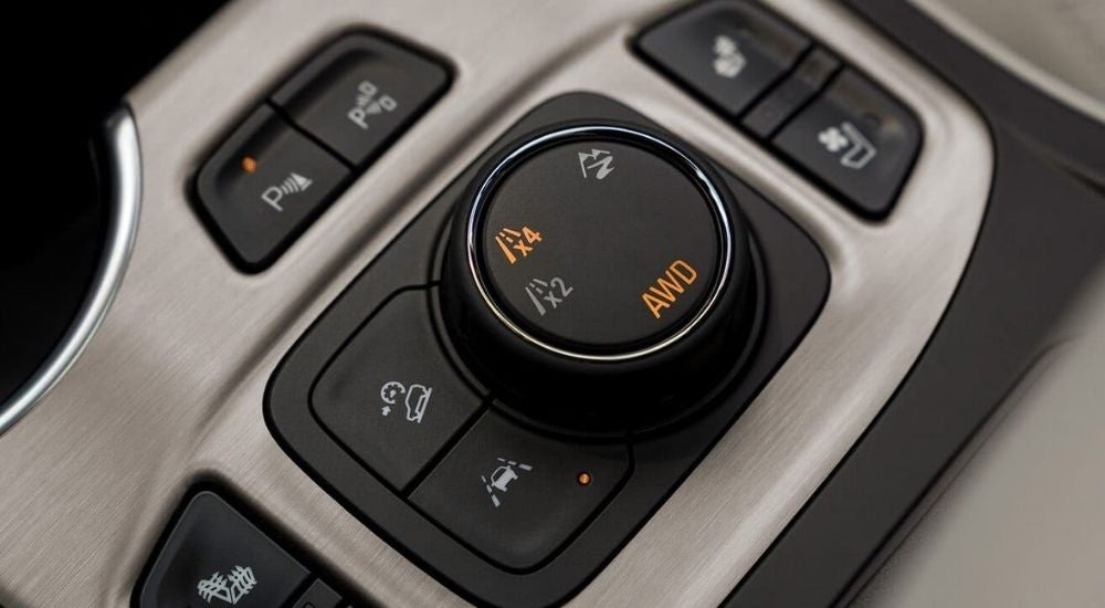 Drive mode knob in a 2024 GMC Terrain Denali 