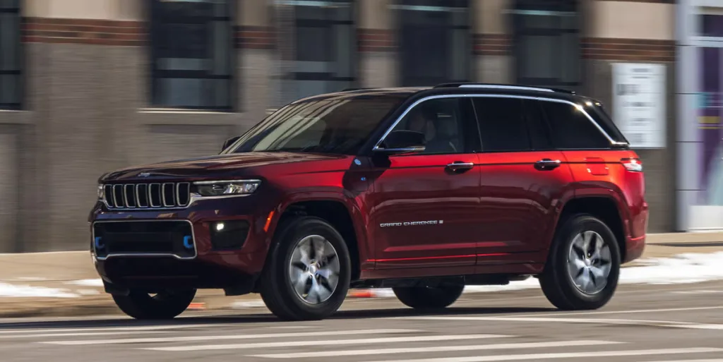 2024 Jeep Grand Cherokee 4xe (1)