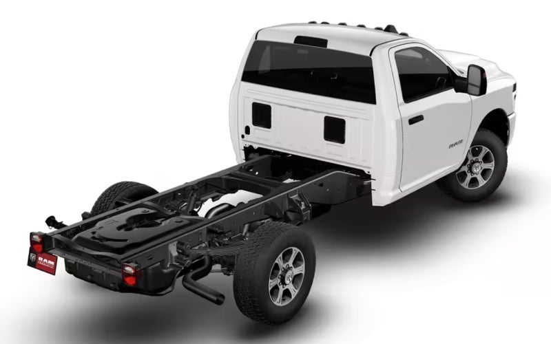 Can a 2026 Ram 3500 Chassis Cab tow and haul at the same time around Hayward, WI?