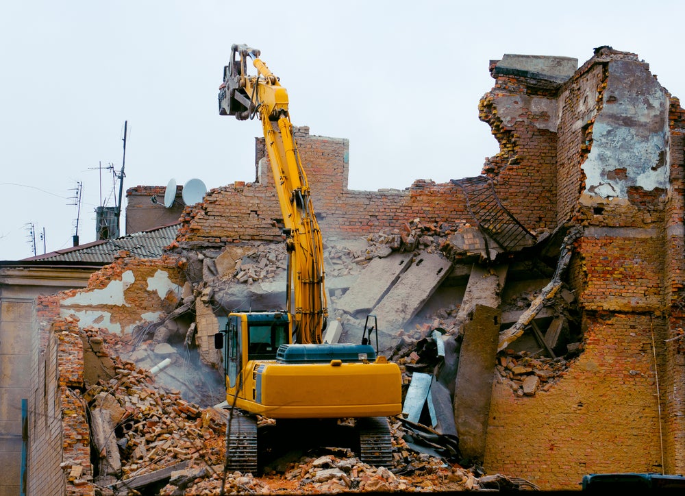 what-are-the-risks-of-a-residential-demolition. Dirt zWerx.