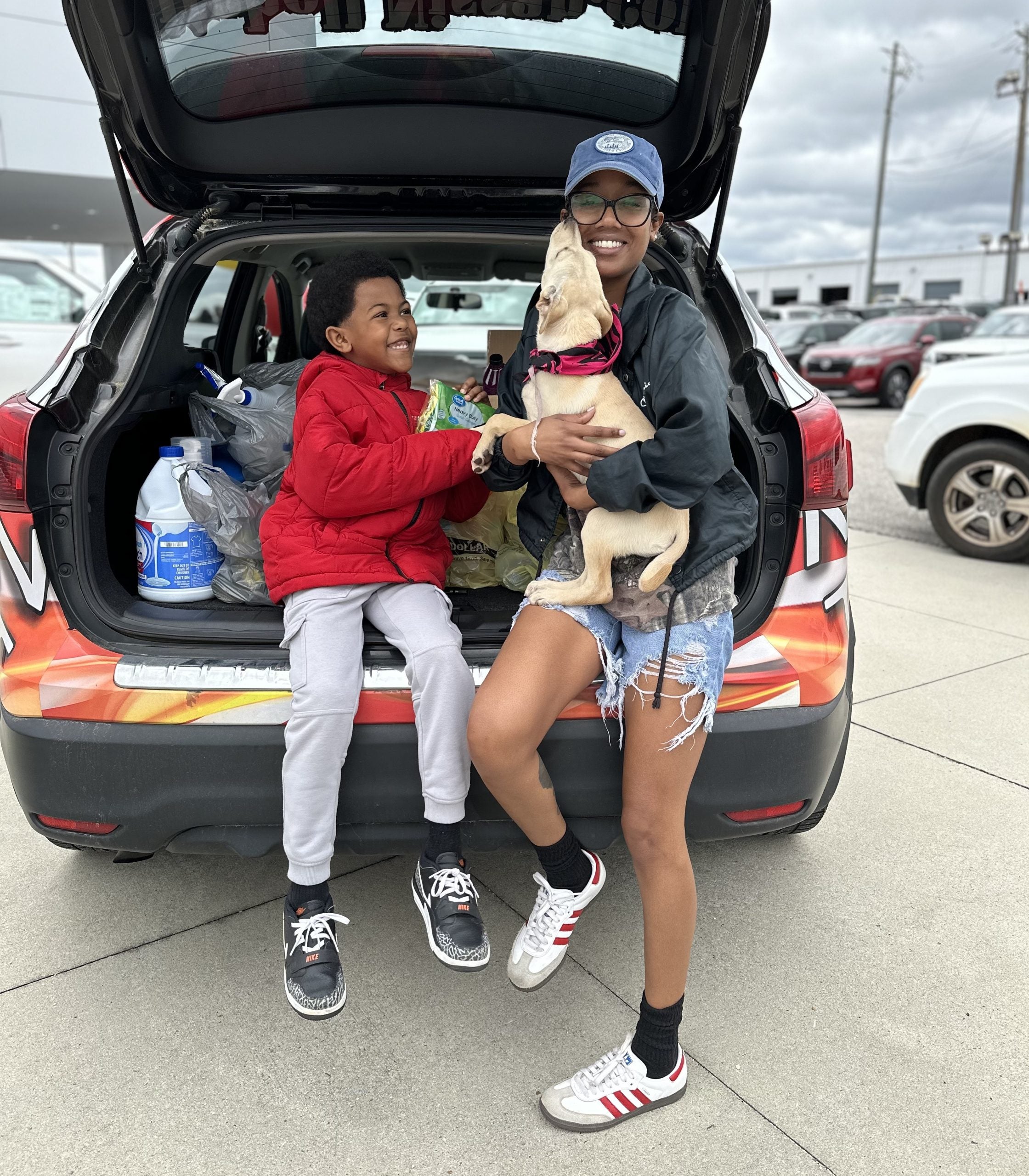 Mitchell Nissan Load the Rogue Event for the SOS Animal Shelter