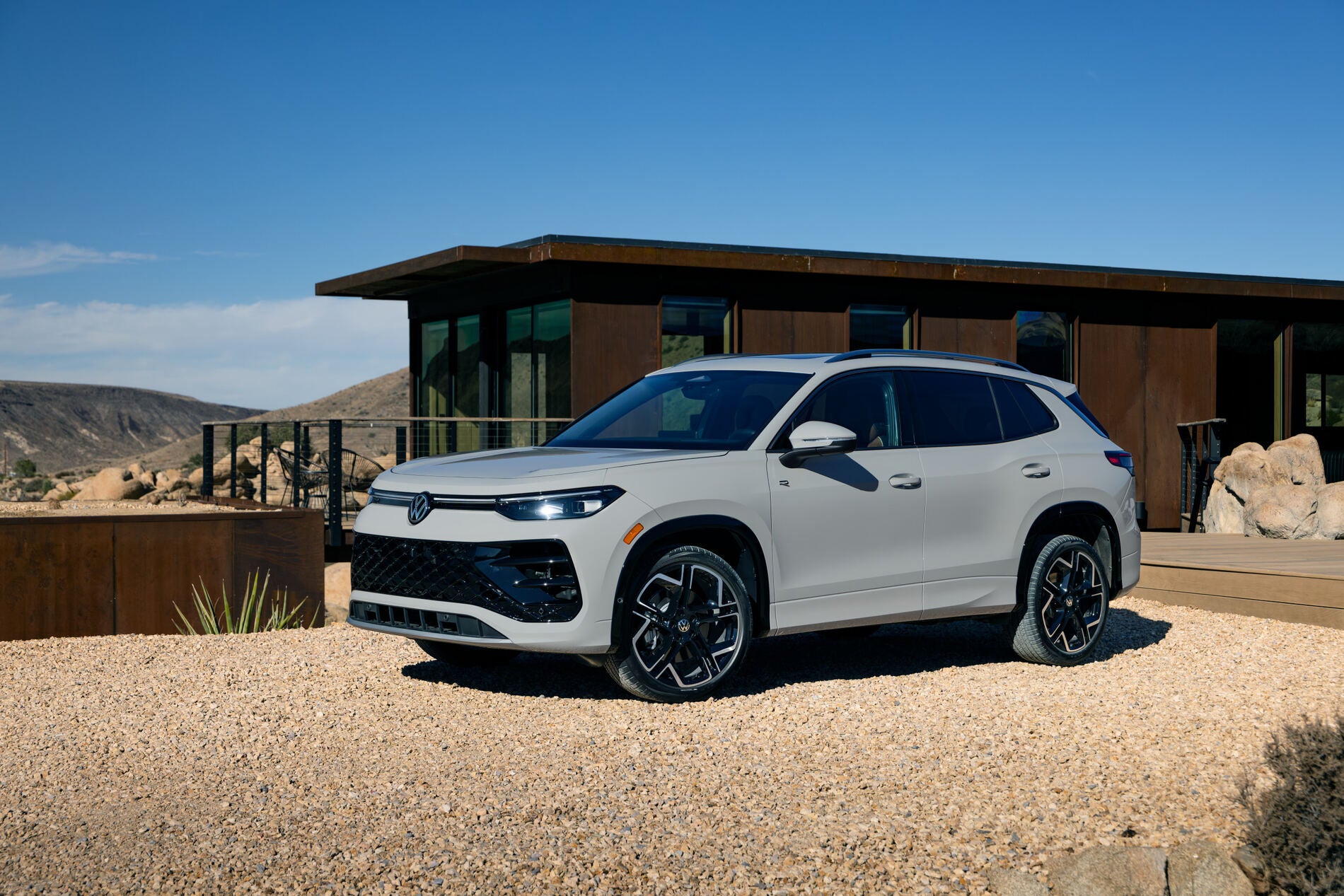 Volkswagen Tiguan Research