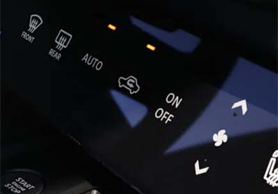 automatic temperature control with soft-touch switches