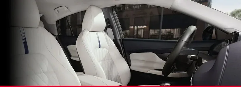 INTERIOR: SEATING, COMFORT & CONVENIENCE