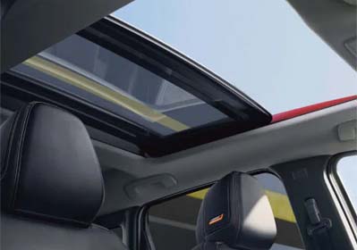  Panoramic Moonroof 