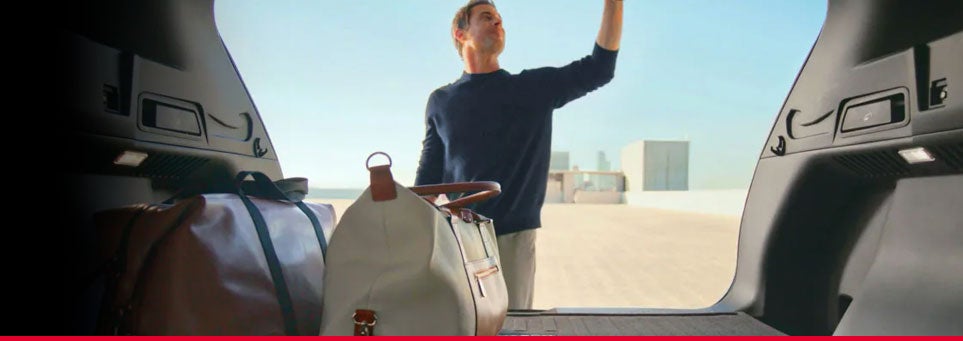 INTERIOR: SEATING, CARGO & COMFORT