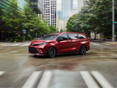 2025 Toyota Sienna LE Feature