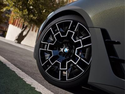 2025 BMW i4 eDrive40 Advanced Safety Feature