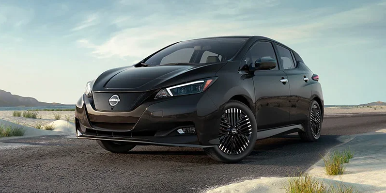 A photo of a 2025 Nissan Leaf.