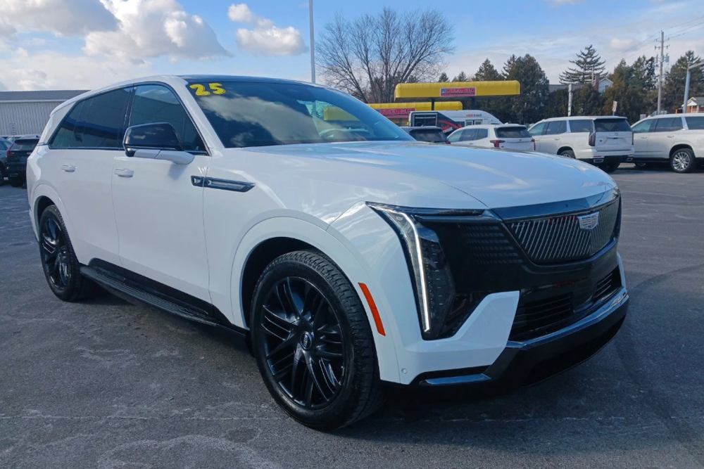 Range And Efficiency In The 2025 Cadillac Escalade IQ