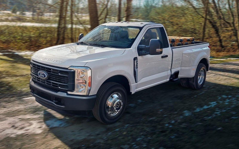 How 2026 Ford Super Duty F-350 Towing Tech Simplifies Big Jobs around Castle Rock, CO