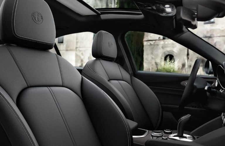 2023 Alfa Romeo Giulia interiors