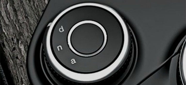 2018 Alfa Romeo Stelvio DNA drive mode selector system