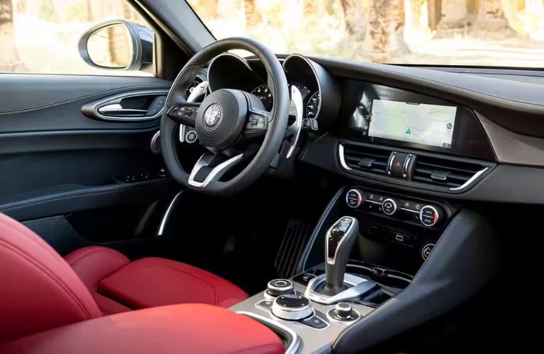 2023 Alfa Romeo Giulia Interiors