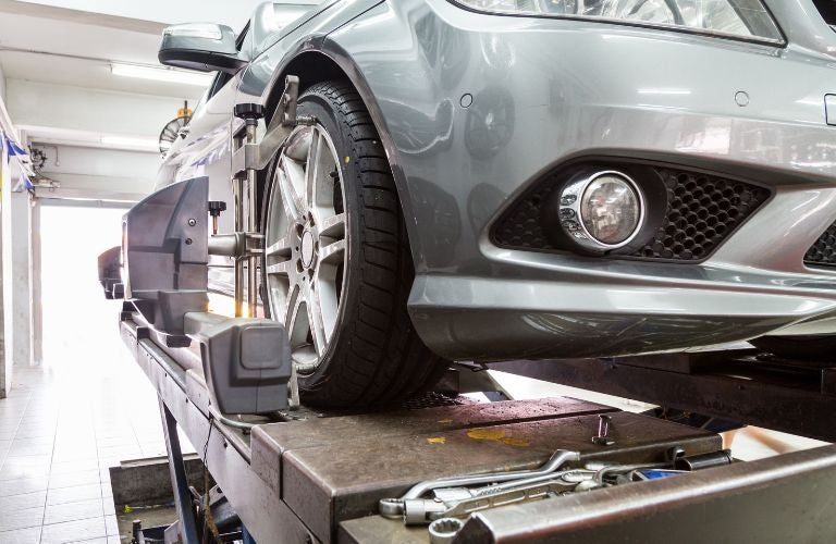 One car is kept in the service center for servicing.