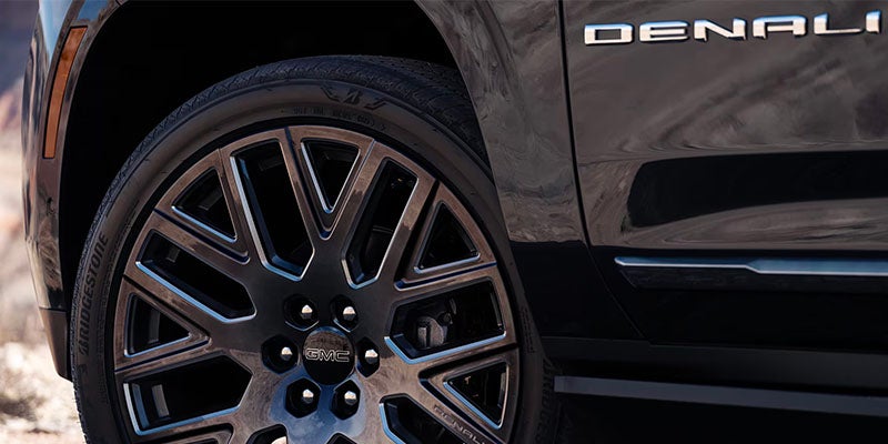 2025 GMC Yukon Denali trim