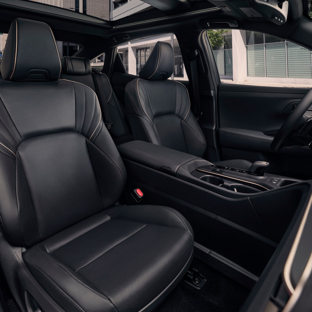 2023-Toyota-Crown-Platinum-Front-Seats.jpg 2023 Toyota Crown's Front Seats Made of Genuine Leather.