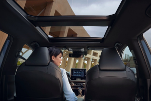2023-Toyota-RAV4-Hybrid-XSE-Panoramic-Glass-Roof