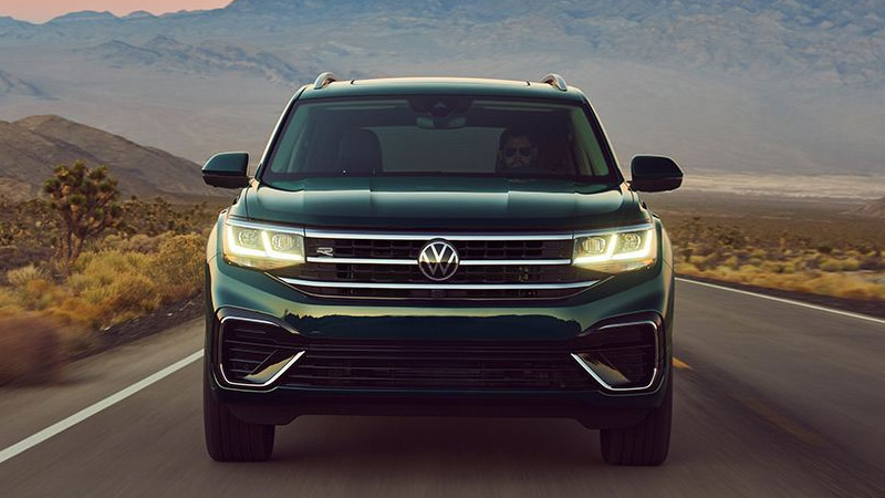 Test drive of a used Volkswagen near Detroit, MI