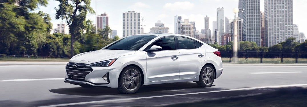 Pre-Owned Hyundai Elantra Convenience and Technology Features