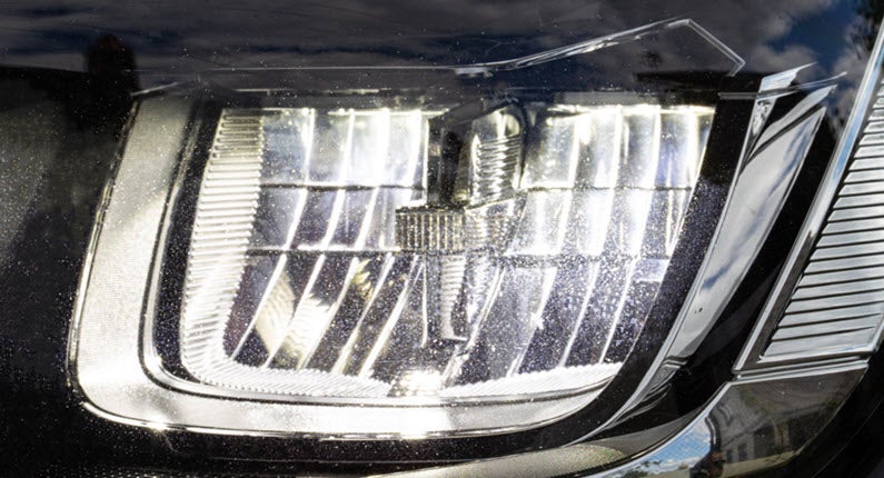 BMW-Adaptive-Headlight