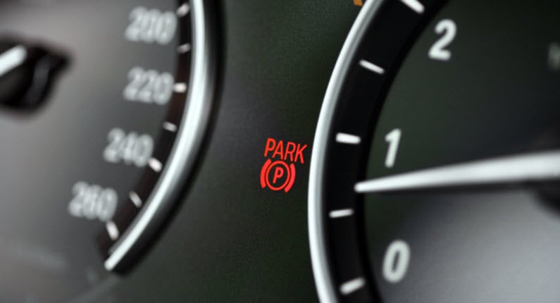 Land-Rover-Parking-Brake-Warning