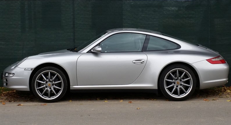 Porsche-911-Carrera-Car