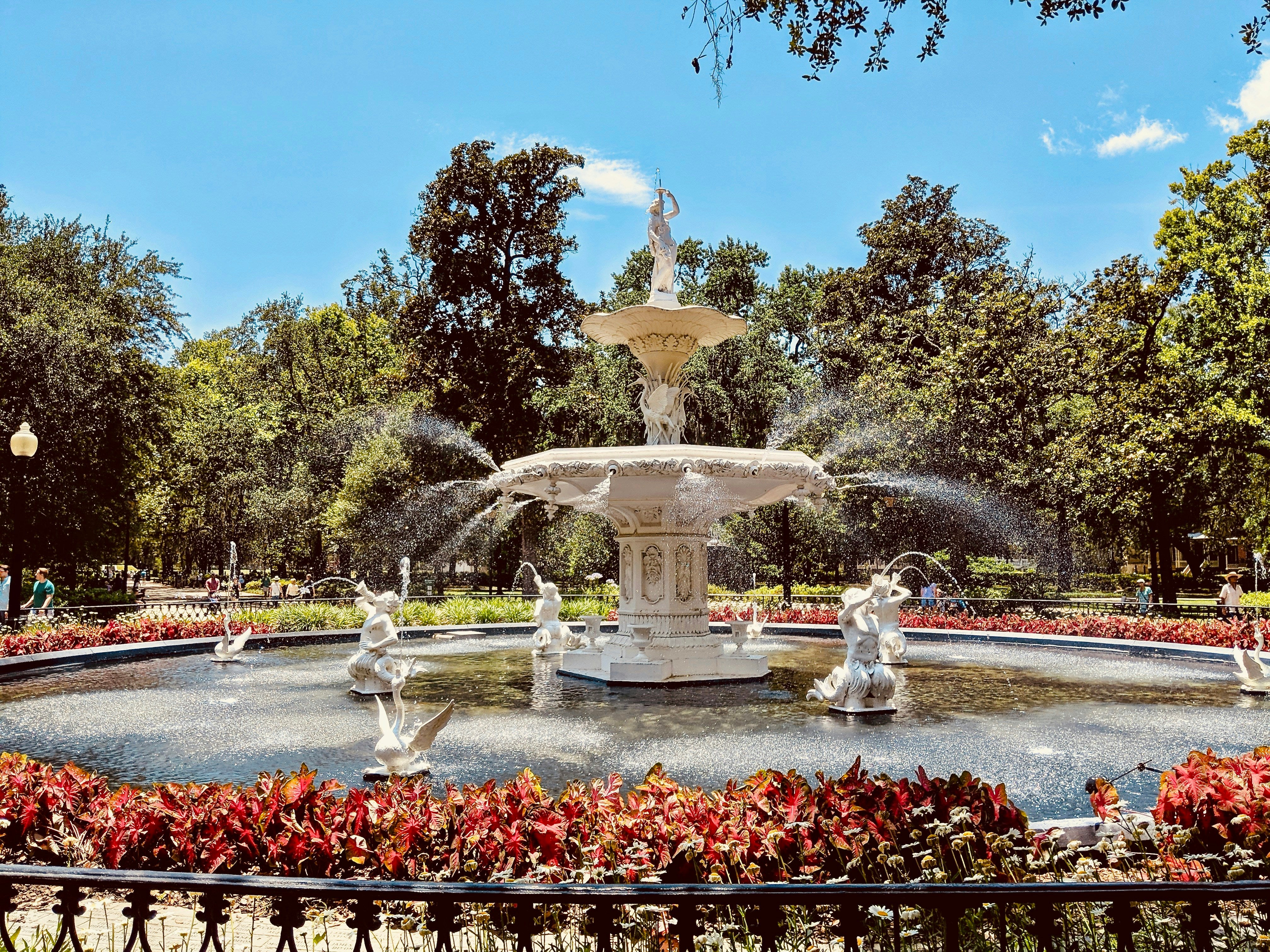 A fountain in a square in downtown Savannah, GA