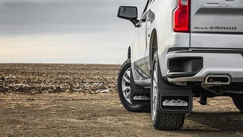 Side image of 2023 Chevrolet Silverado 1500