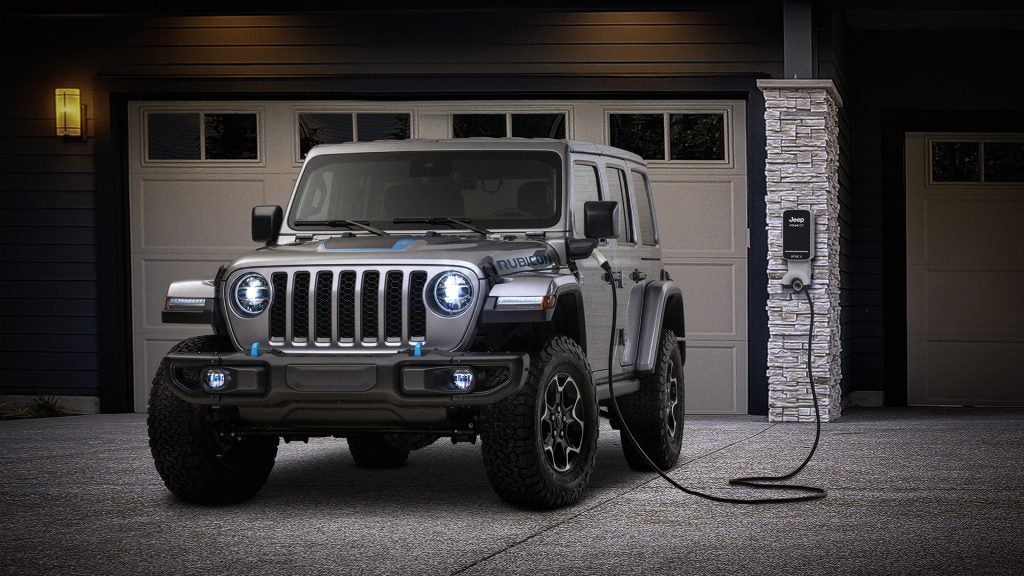 Jeep Wrangler charging