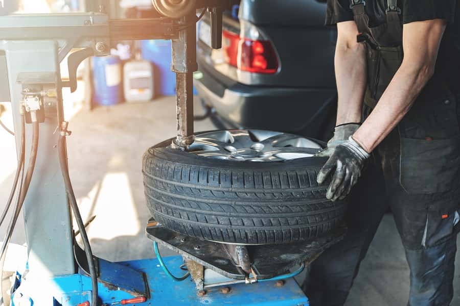Signs That Indicate Tire Rotation is Necessary 