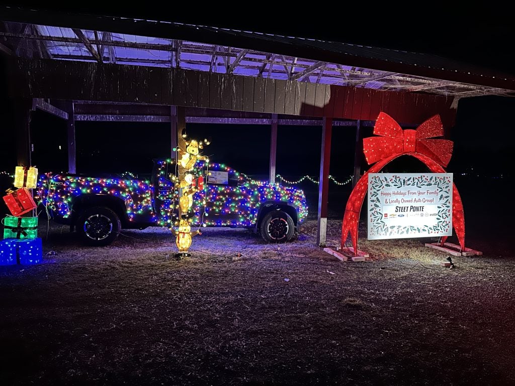 Steet Ponte Ford / Steet Ponte Auto Group light display at the Kirkland NY Town Park for the Clinton Fire Department's Lights Around the Park Drive Through Light Show 