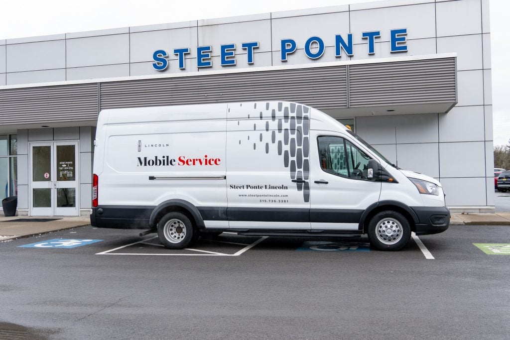 Steet Ponte Lincoln Mobile Service Van