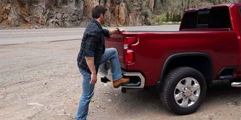 Experience Heavy-Duty Performance with the 2025 Chevy Silverado 2500 HD
