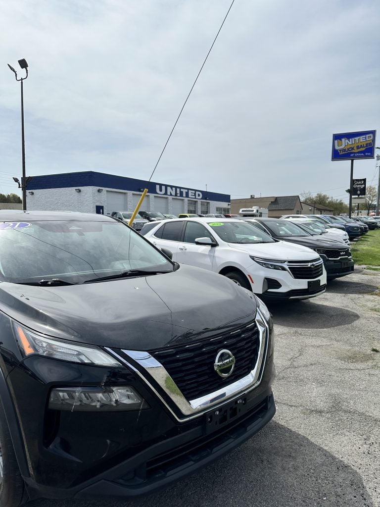 Used cars and SUV's at United Auto Sales of Utica on Commercial Drive