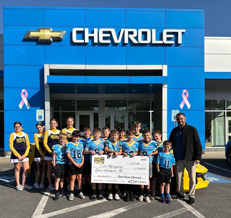 CVA Thunder Pop Warner 10U team receiving donation from Steet Ponte Chevy!