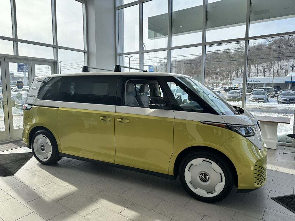 2025 VW ID.Buzz at Steet Ponte VW in Yorkville NY