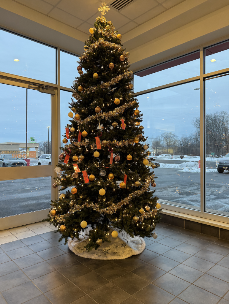Christmas Tree at Steet Toyota of Johnstown for Annual Holiday Gift Drive 