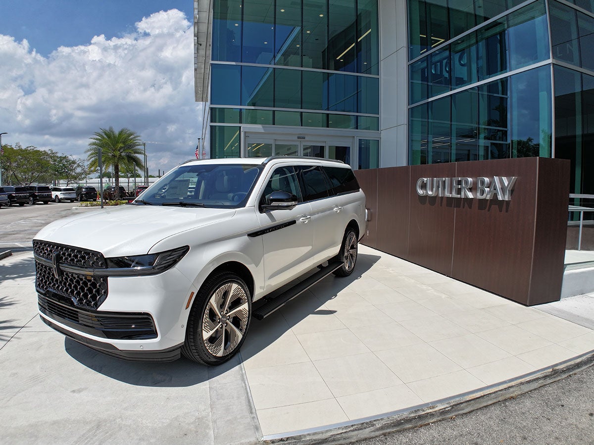 2025 Lincoln Navigator SUV in Miami, FL