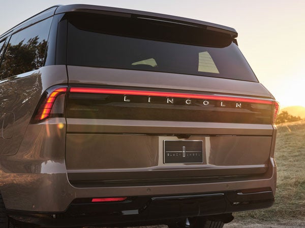 2025 Lincoln Navigator Rear Angle