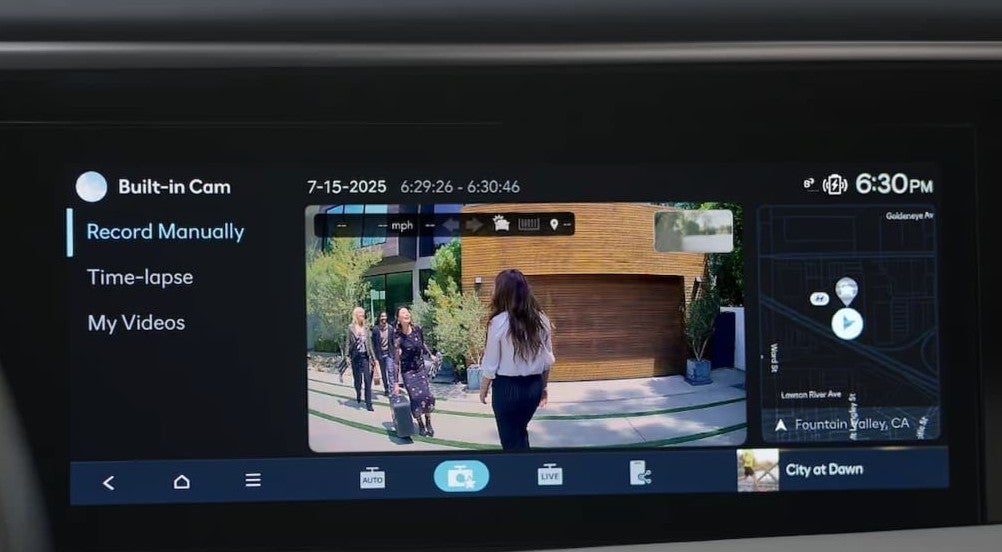 Infotainment screen in a 2026 Hyundai Palisade for sale near Libertyville.
