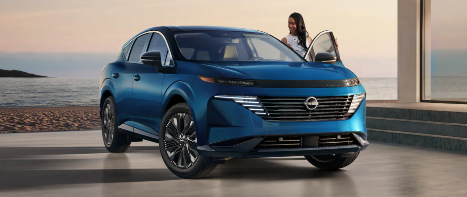 Nissan Murano Dealer Showroom