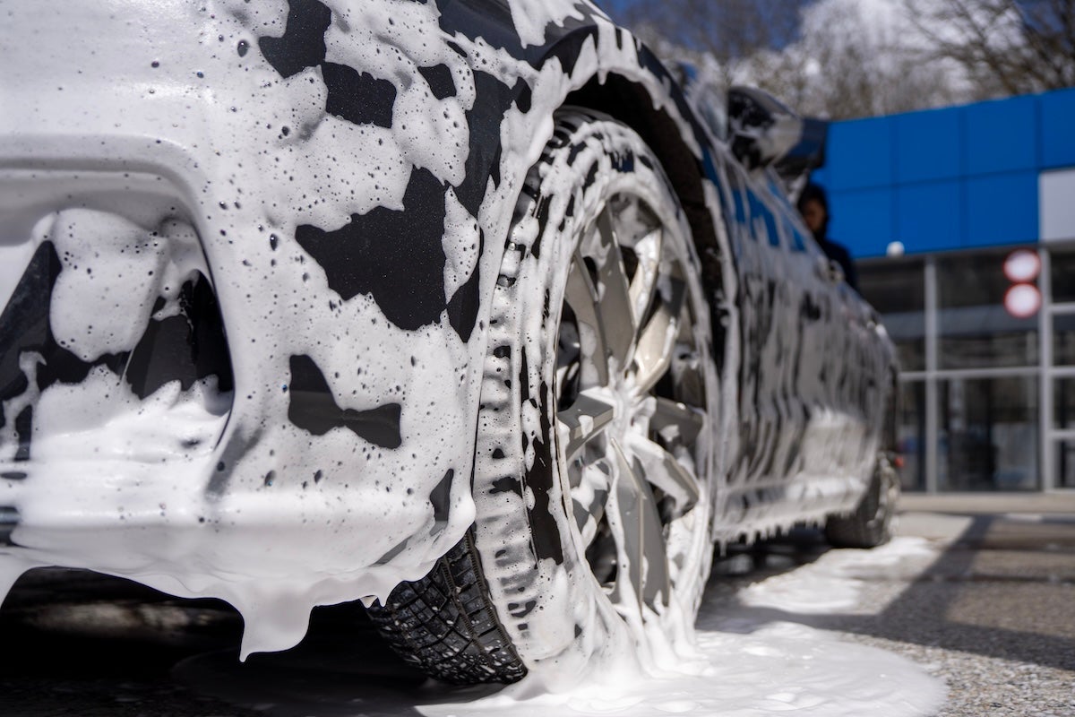 how to detail a car