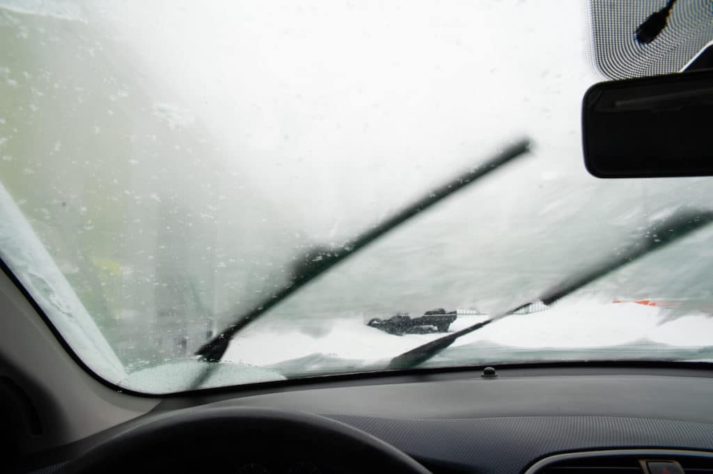 how to defog windshield