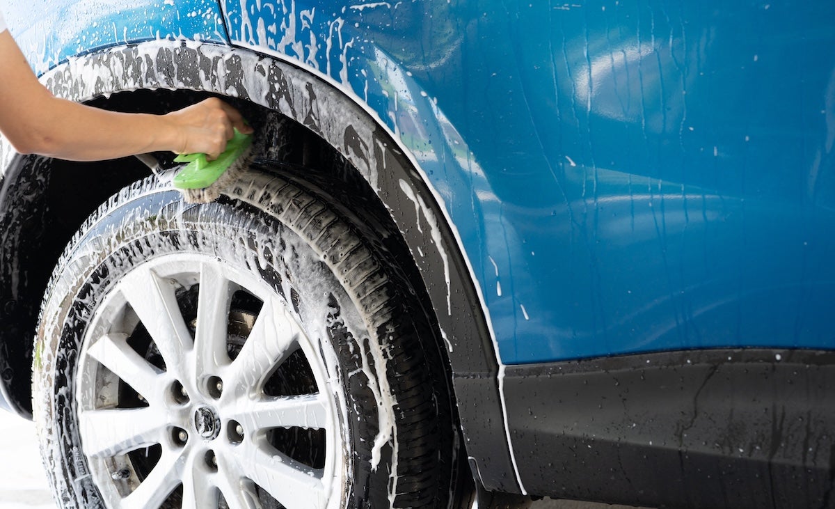 how to clean car wheels