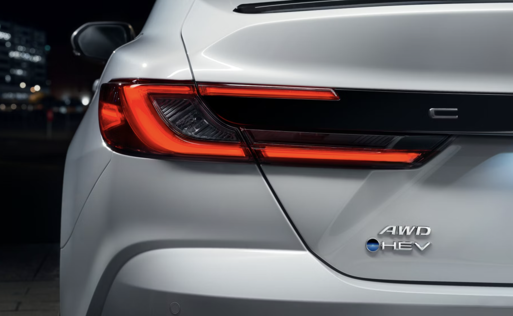 2025 Toyota Camry Hybrid