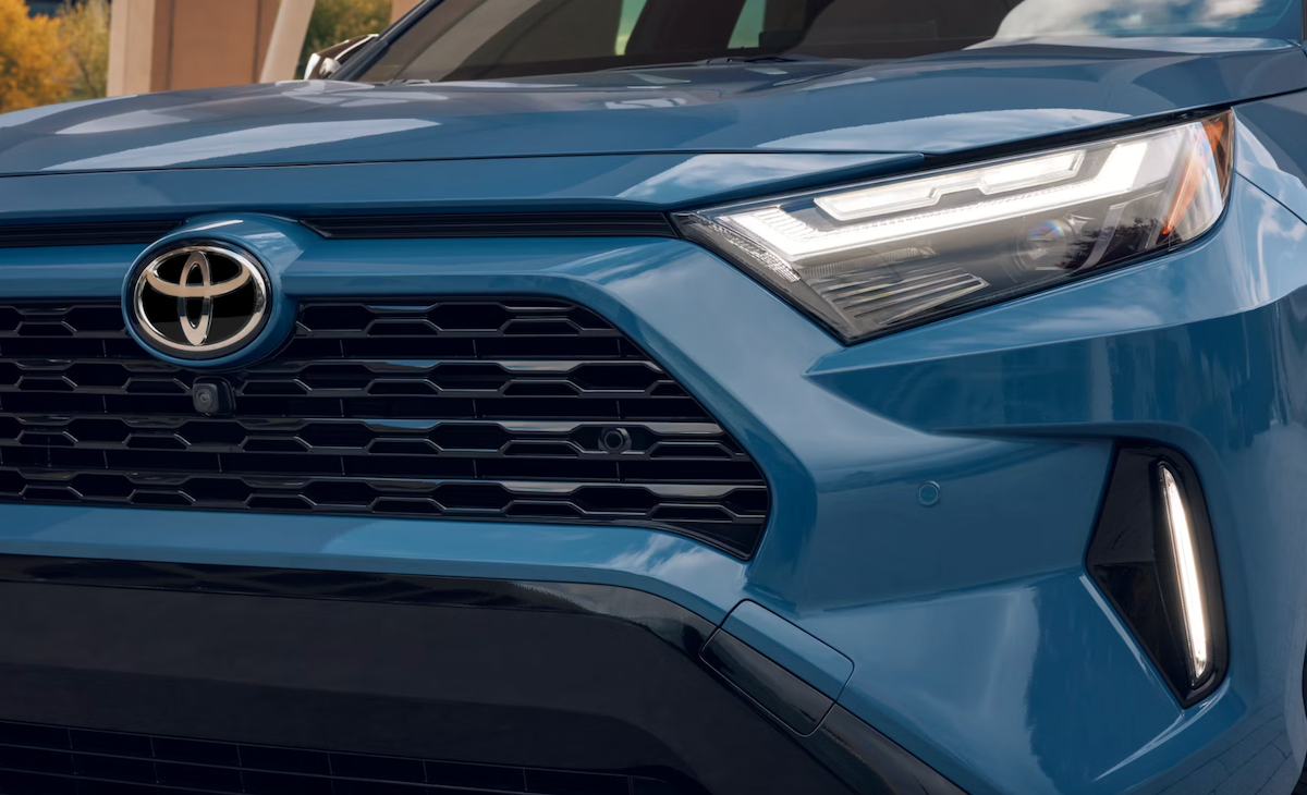 RAV4 LE vs XLE 