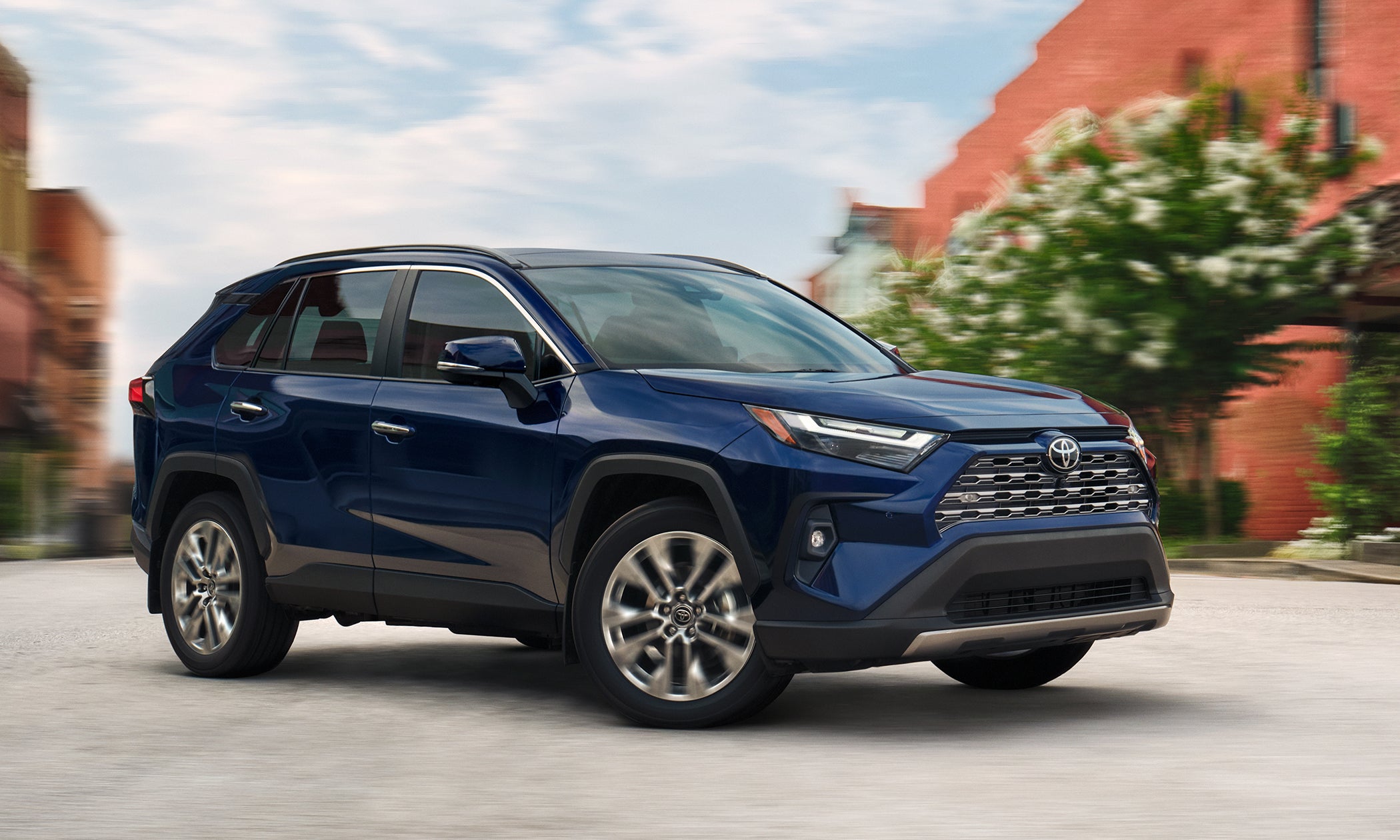 Toyota_2025_RAV4_Hero