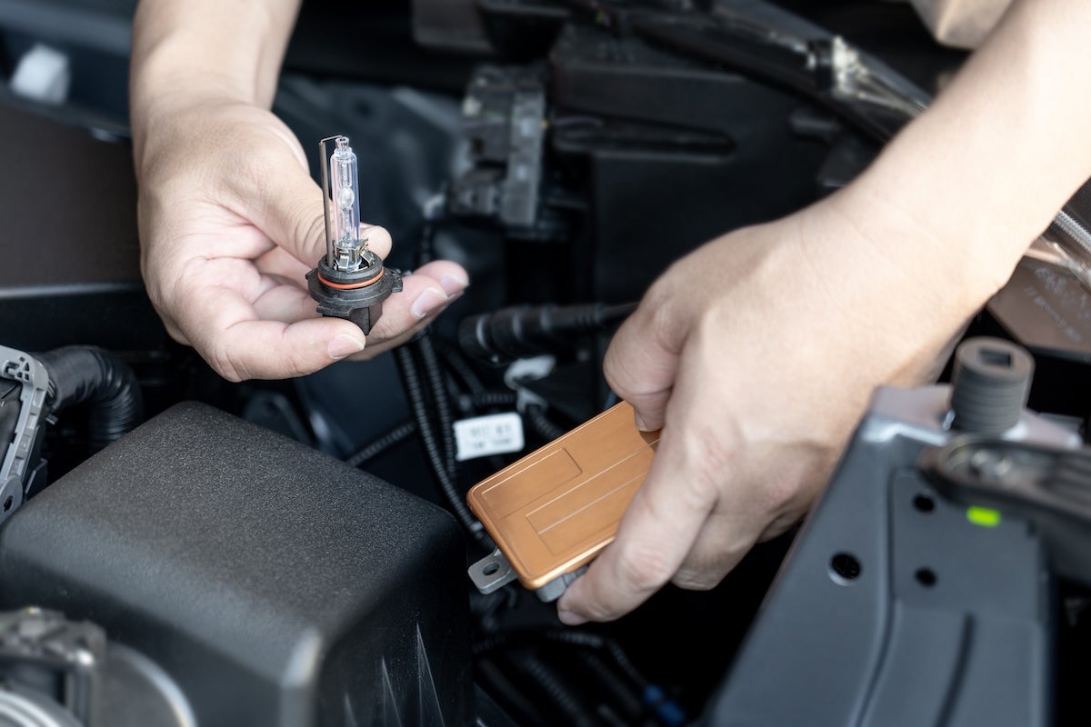 Broken headlight repair cost